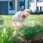 Landscaping Ideas for a White House Stunning Landscaping Ideas for a White House: Gardens, Plants, and Outdoor Décor Inspiration