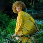 Ideas for Courtyard Gardens Uk Small space landscaping, plant selection, and outdoor seating inspiration