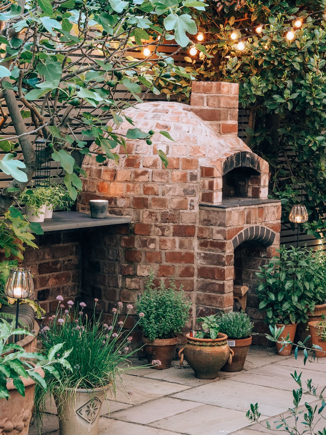 Creative Veggie Garden Ideas - Transforming your outdoor space into a flourishing oasis. #veggiegardensideas